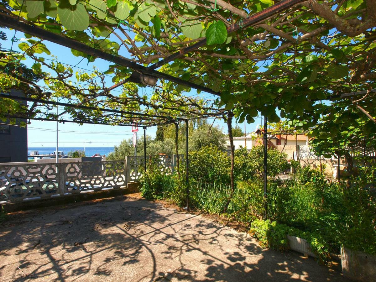 Apartments And Rooms Stoja Pula 1864 Екстериор снимка